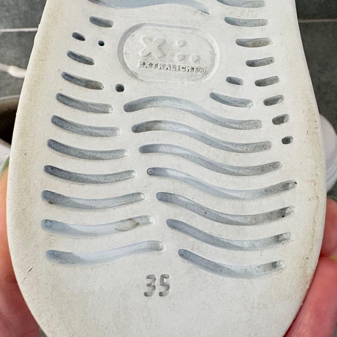 【極美品】CAMPER カンペール レザー スニーカー 白 ３5 シボ加工 厚底