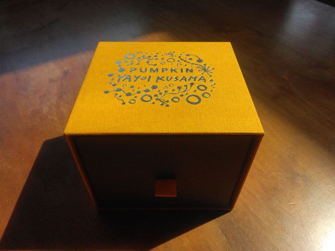 草間彌生 カボチャ型オブジェ