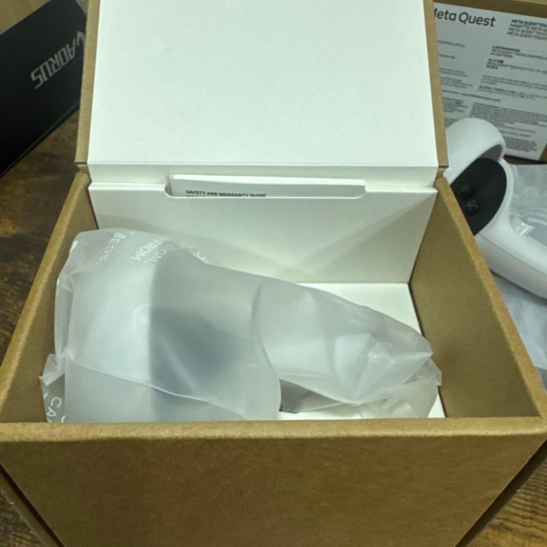  Quest 2 コントローラー 2個セット　リファービッシュ品　新品