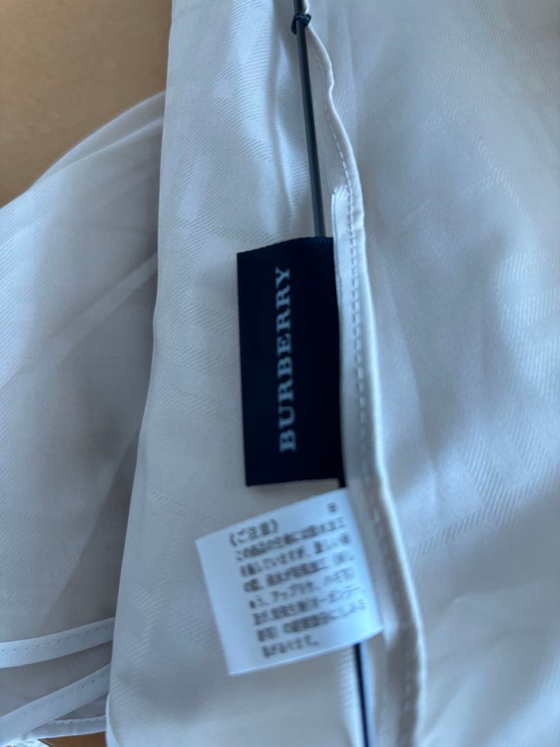 新品未使用❤️バーバリー❤️チェック柄❤️レディース 折りたたみ傘