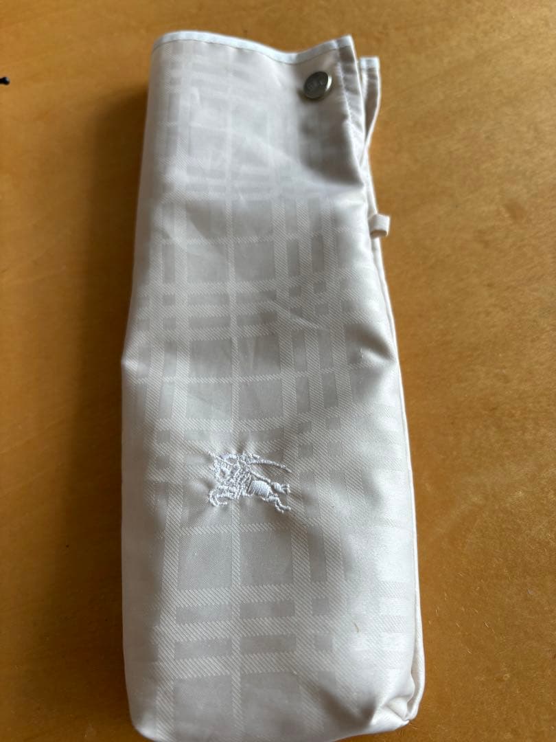新品未使用❤️バーバリー❤️チェック柄❤️レディース 折りたたみ傘