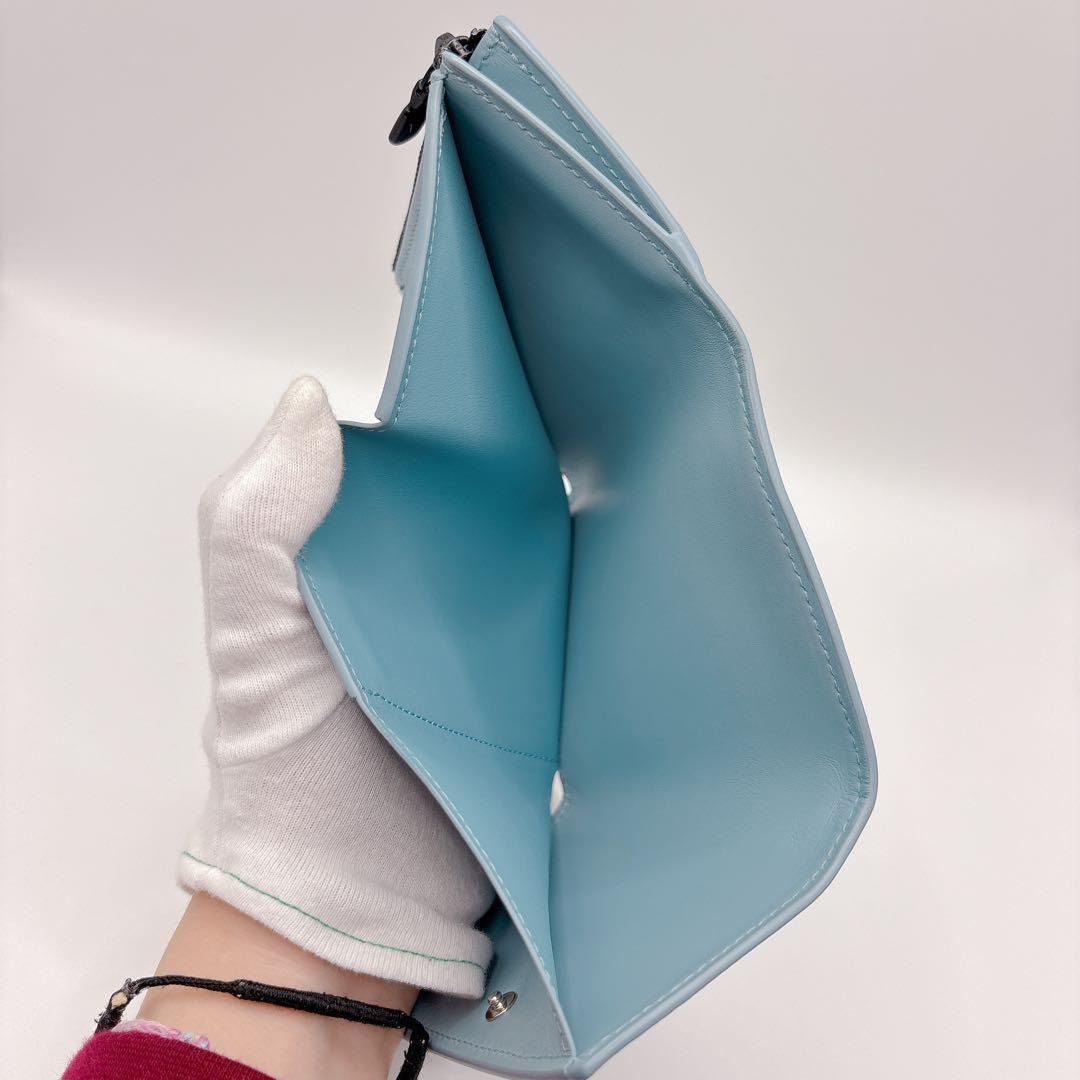 ルイヴィトン モノグラムシャドウ ヴィクターウォレット ブルーシエル 財布