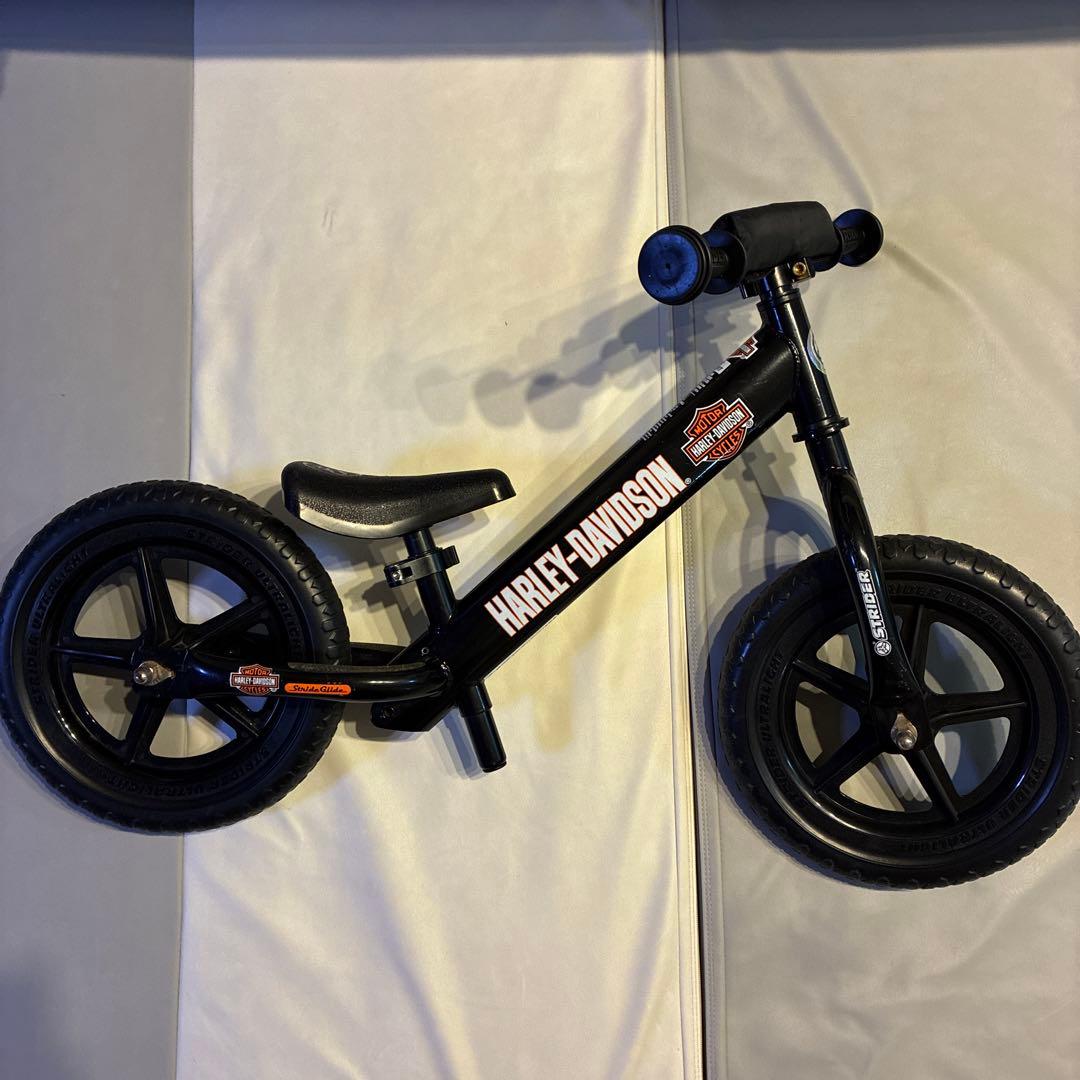 ストライダー ハーレーコラボ 12インチ(ヘルメット・移動用バッグ付き)