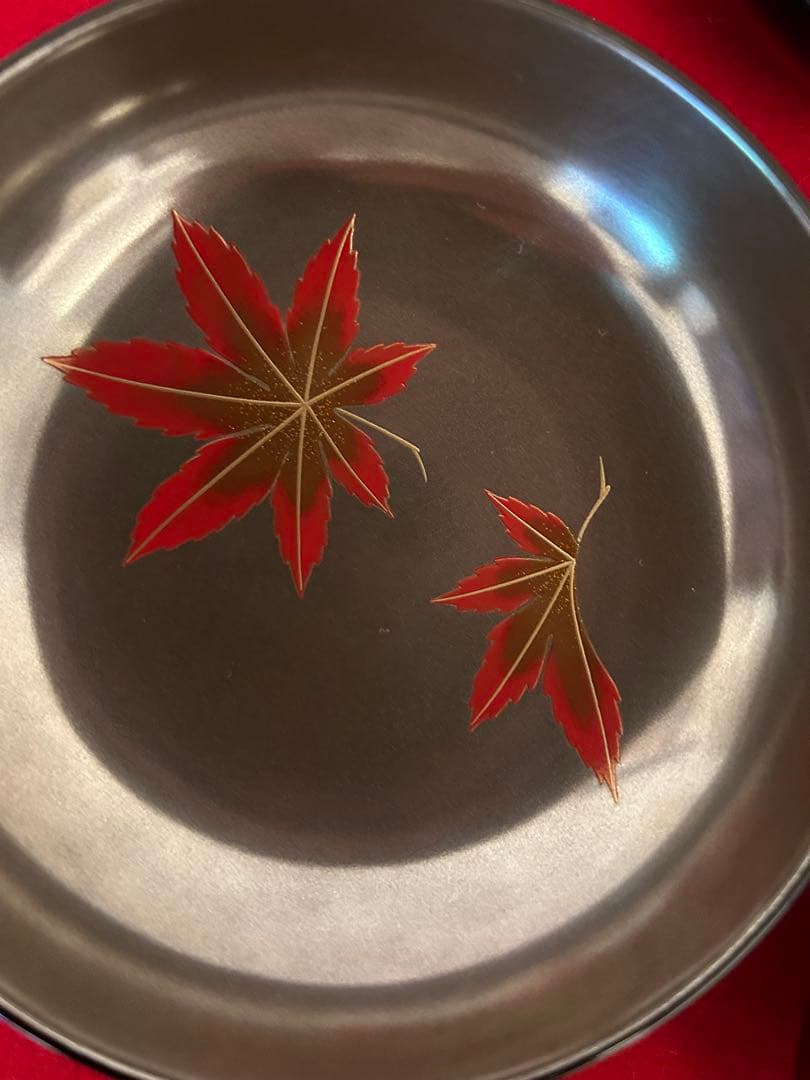 輪島塗　黒呂色蓋内銀地　紅葉蒔絵煮物椀五客