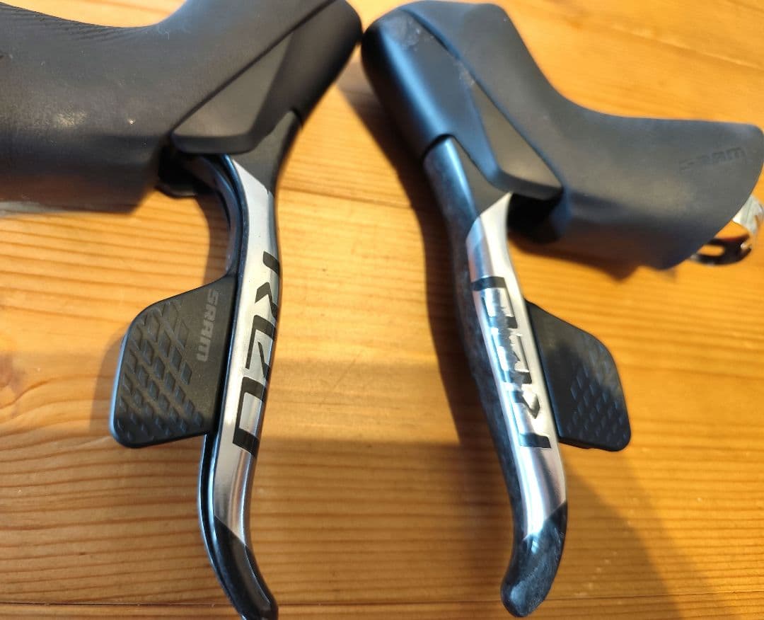 週末価格　 SRAM RED eTap AXS HRD シフトレバー　キャリパー