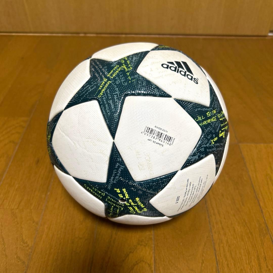 adidas チャンピオンズリーグ サッカーボール　公式球