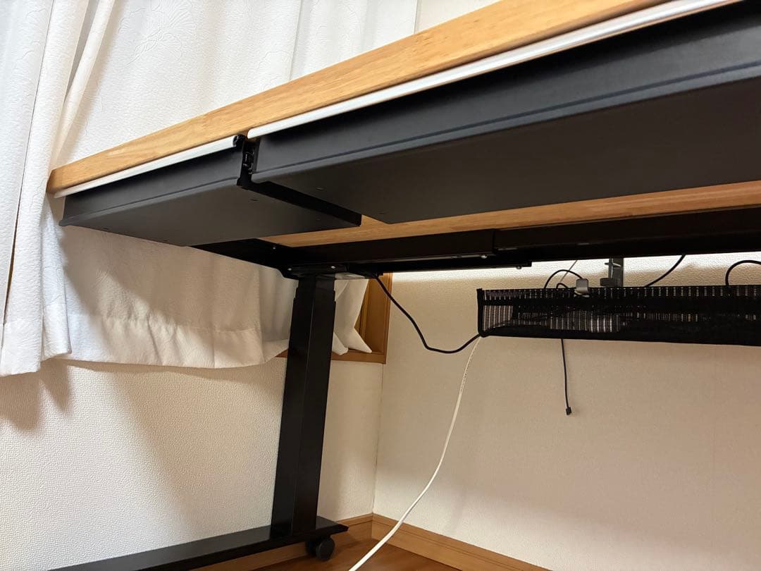 FlexiSpot E7 pro（コの字）　自動昇降式