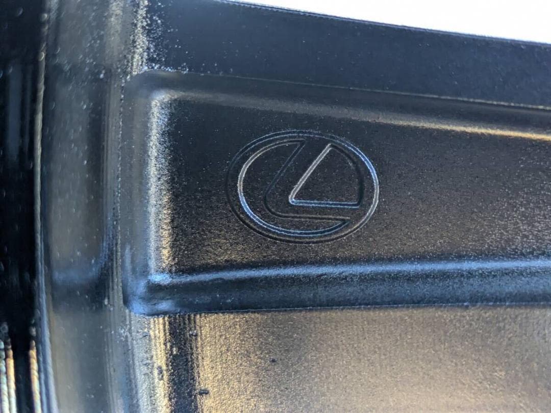 Aaaai【美品 レクサス LS500 純正OP 20インチ ブラック】