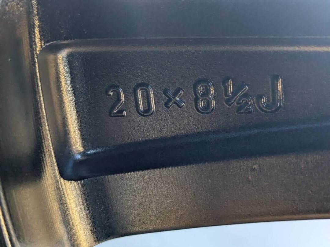 Aaaai【美品 レクサス LS500 純正OP 20インチ ブラック】