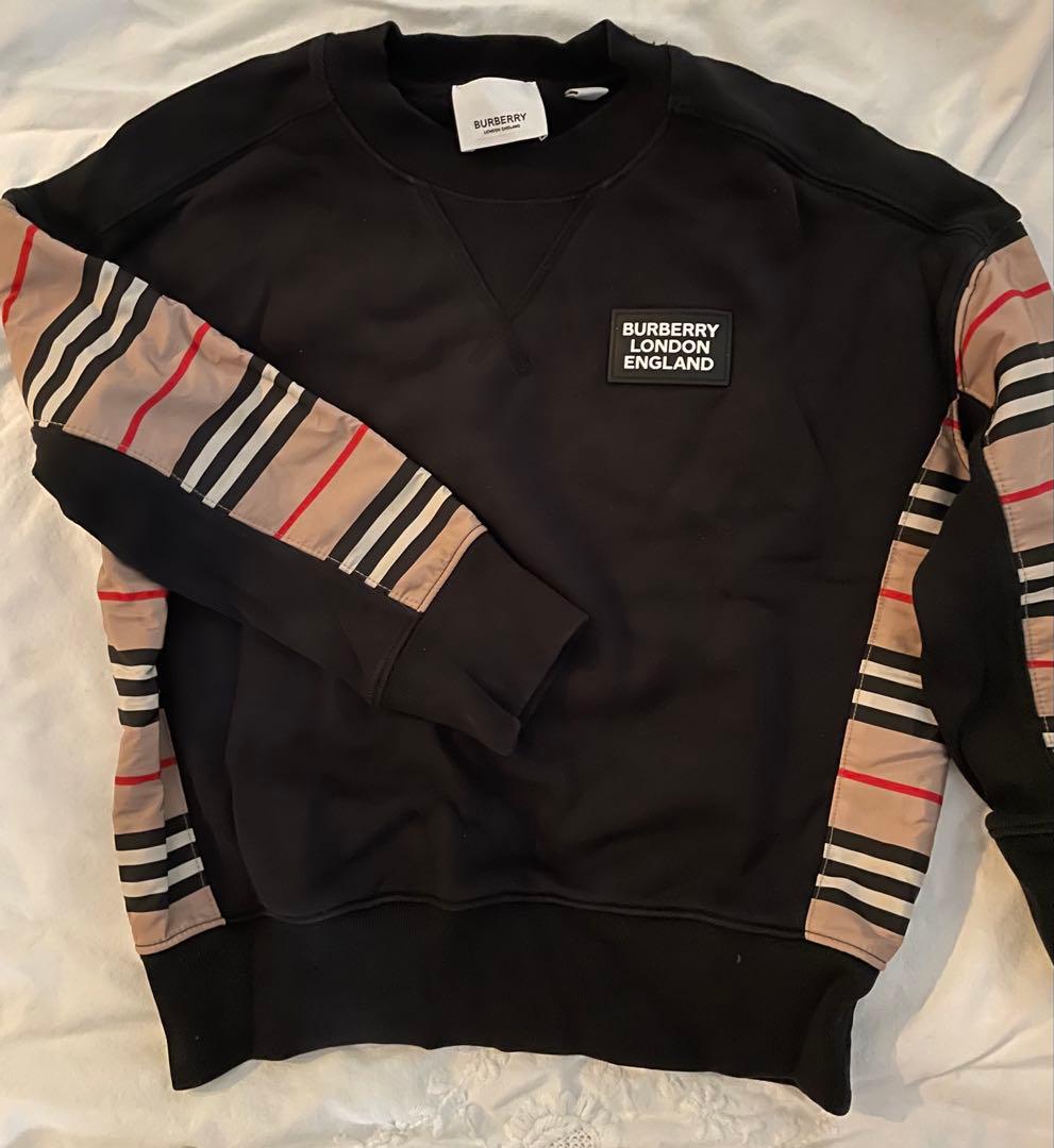 バーバリー トレーナー 116 6Y