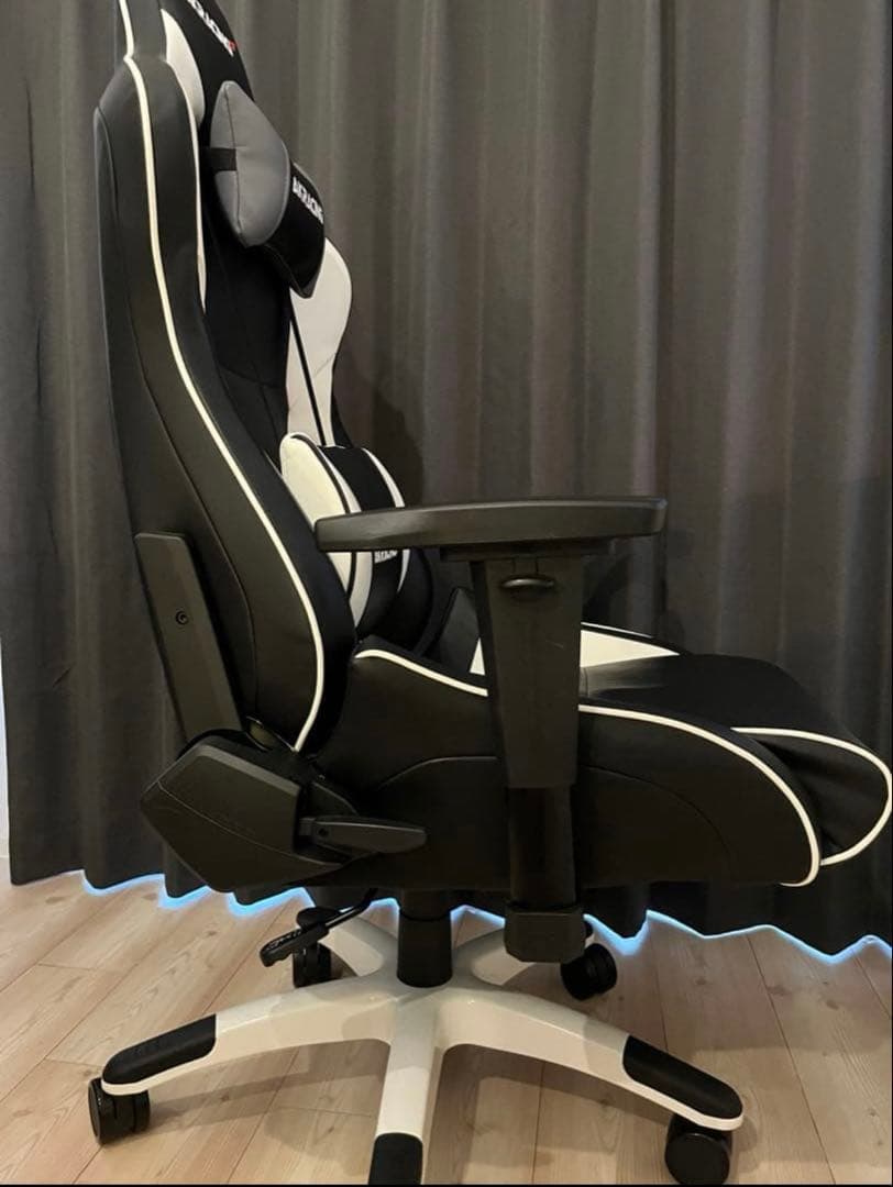 AK Racing Pro-X V2 ゲーミングチェア