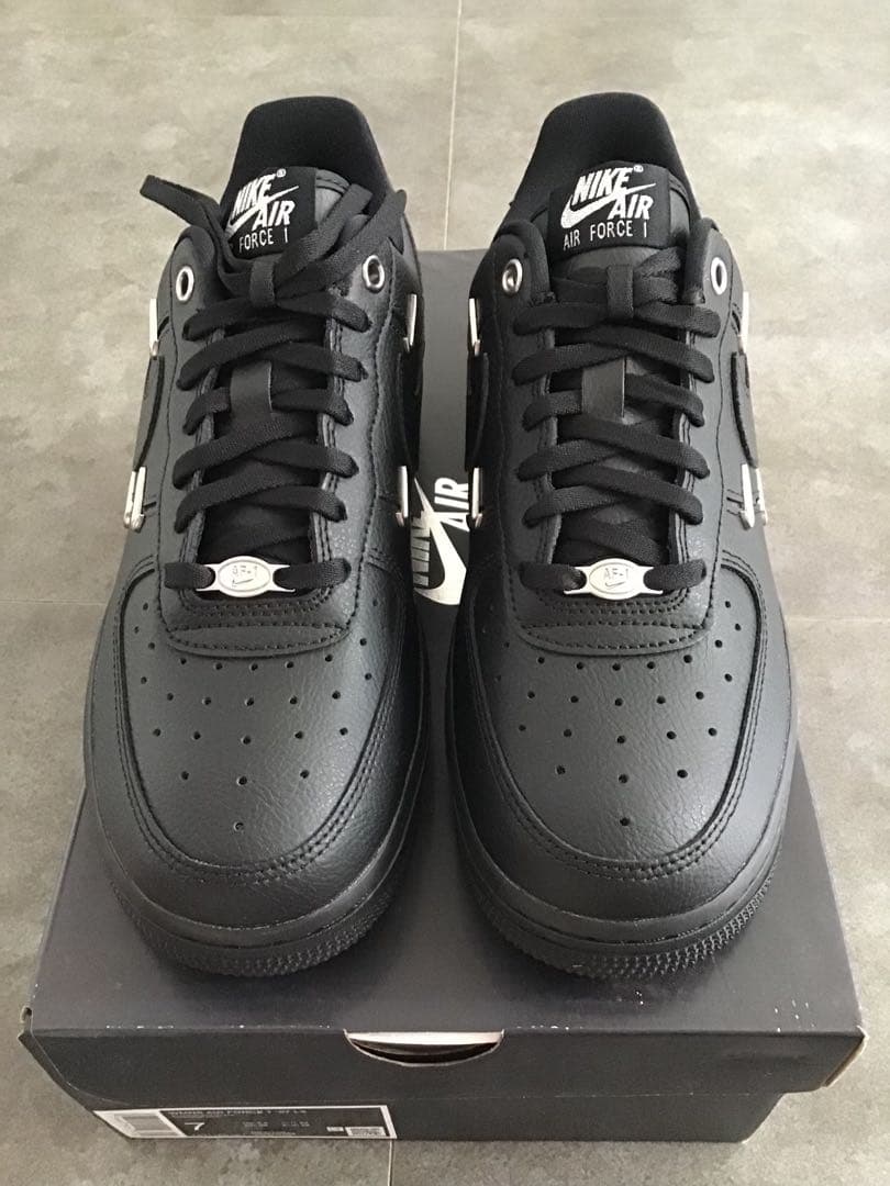 靴 Nike Air Force 1 Black l swoosh 24cm