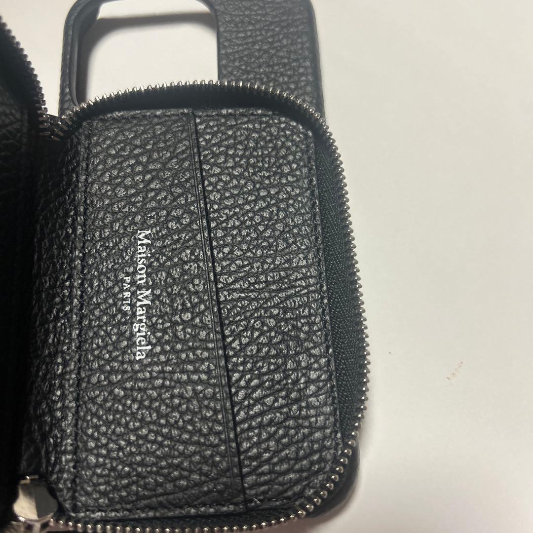 Margiela ★ ラウンドジップ式ポケットiPhone14 PROカバー