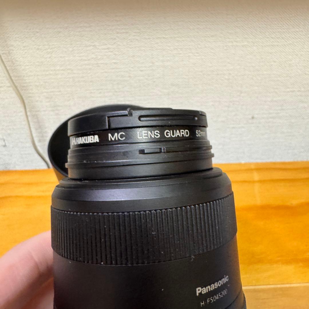 LUMIX 45-200mm f4〜5.6ズームレンズ