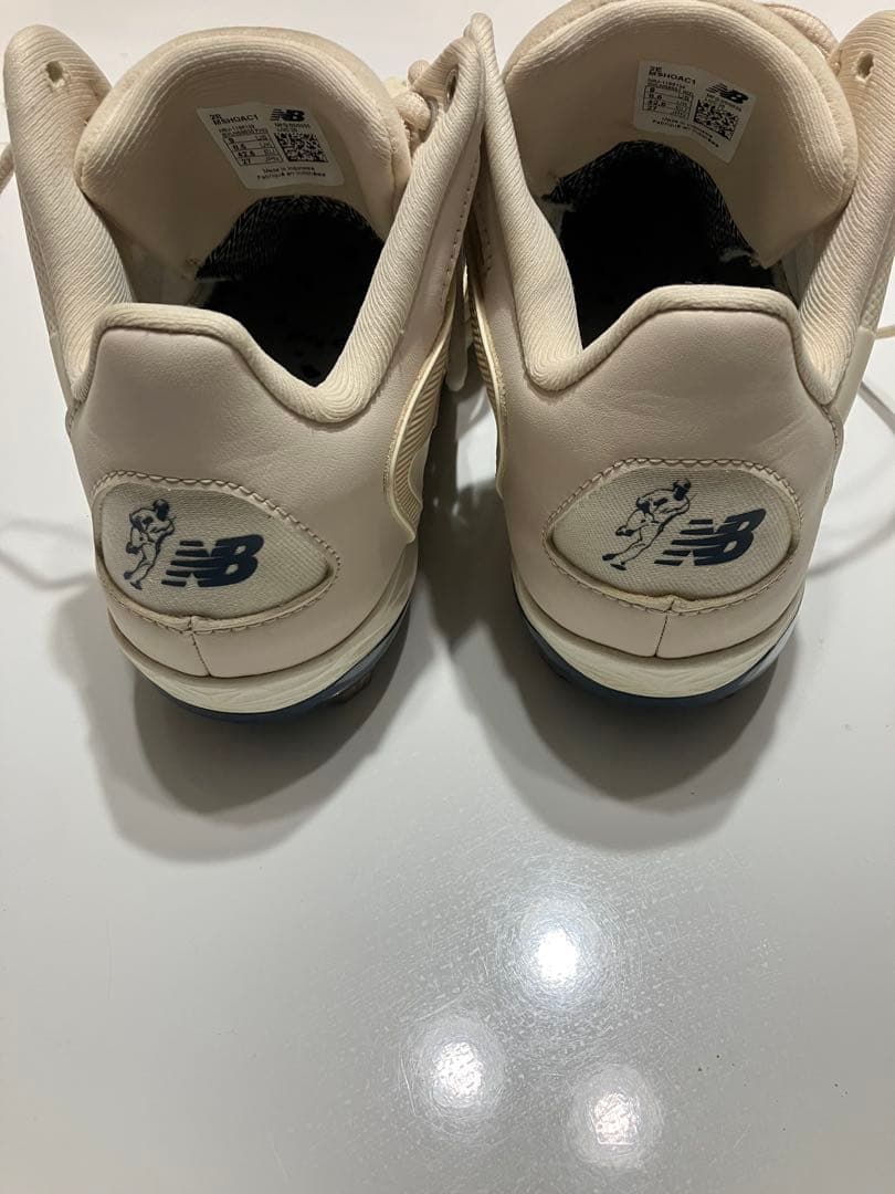 ニューバランス、野球スパイク、大谷選手モデル