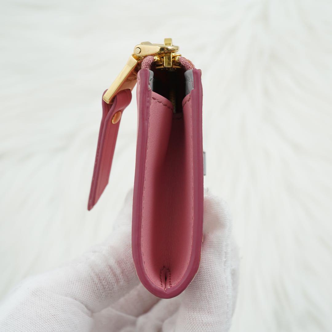 新品未使用品　箱付き MIU MIU ミュウミュウ　キーケース　ケース