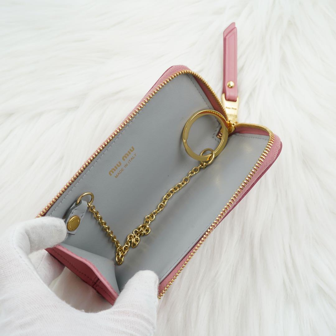 新品未使用品　箱付き MIU MIU ミュウミュウ　キーケース　ケース