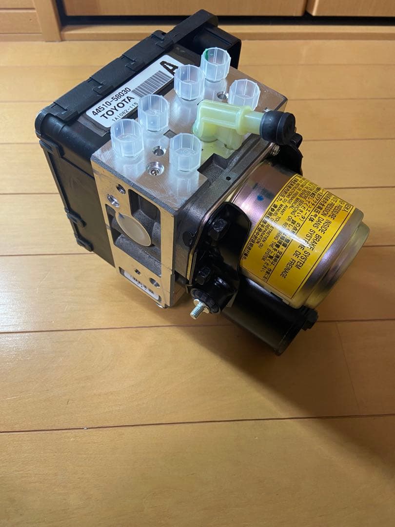 トヨタ純正　ブレーキアクチュエーター　44510-58030 新品未使用品