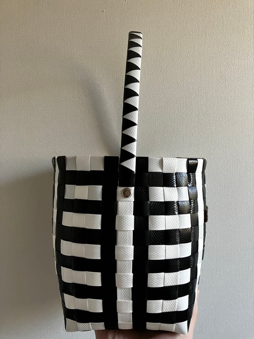 マルニ　marni ミニカゴバッグ