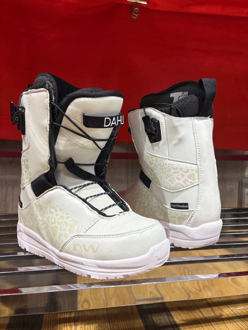 【ノースウェーブ】スノーボードブーツホワイト