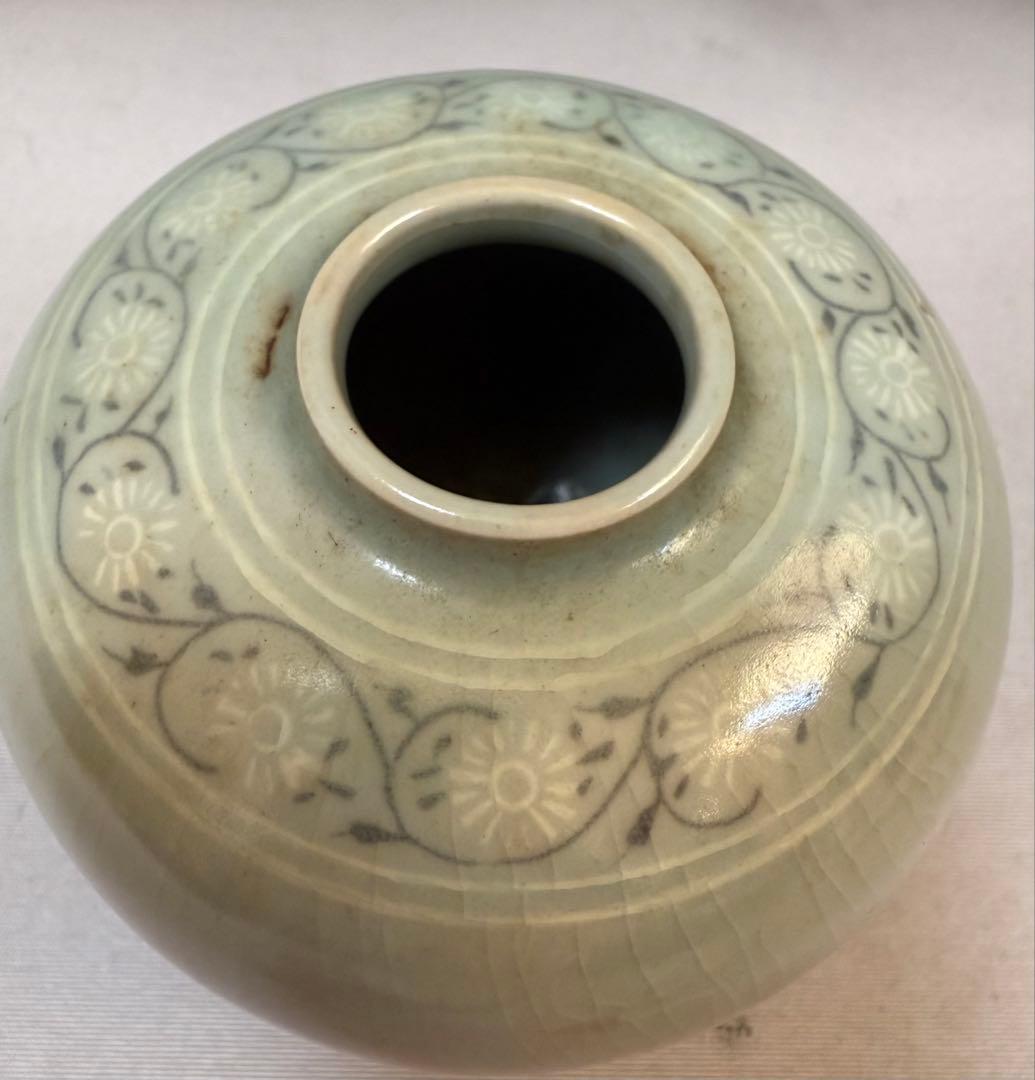青磁　ミニ花瓶　朝鮮三和高麗焼　象嵌小た壺