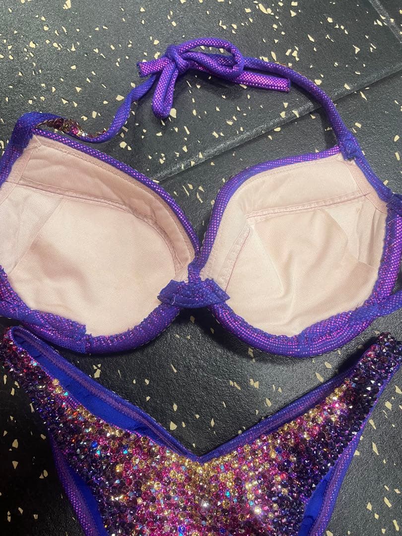 競技用ビキニ　jbbf