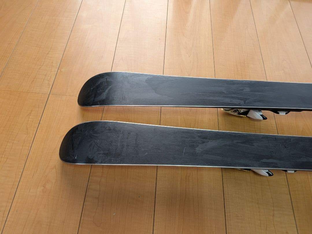 ショートスキー　ROSSIGNOL（ロシニオール） ビンディング付