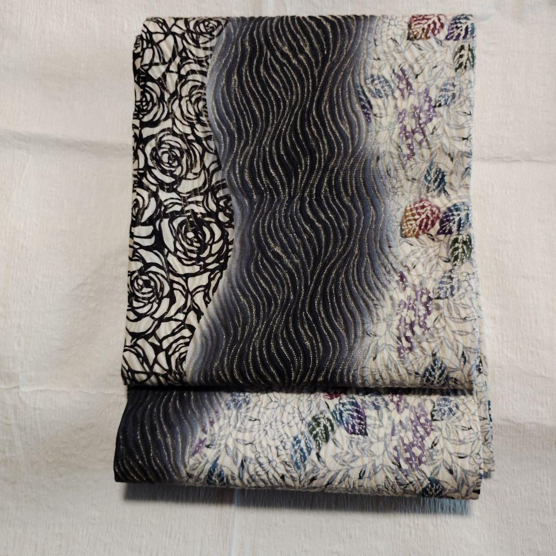 西陣織袋帯 黒いバラと葉のデザイン