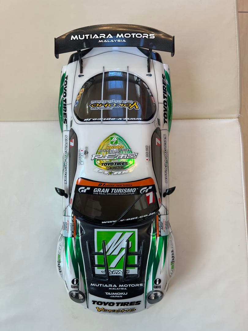 ヨコモ RE 雨宮 with TOYO TIRES D1-7ボディー