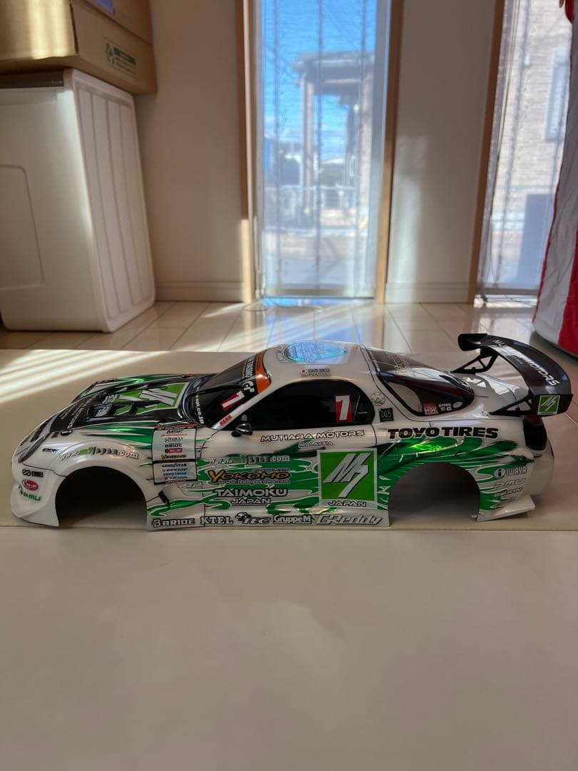 ヨコモ RE 雨宮 with TOYO TIRES D1-7ボディー