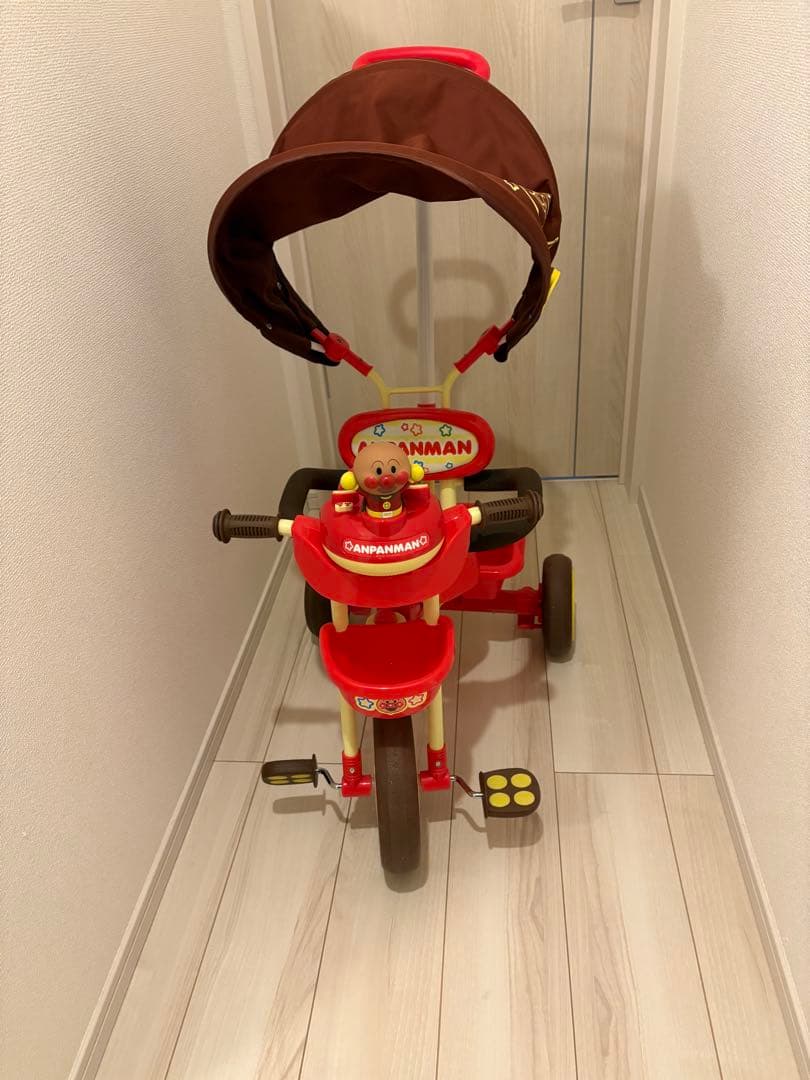 アンパンマン 三輪車 赤 日よけ付き