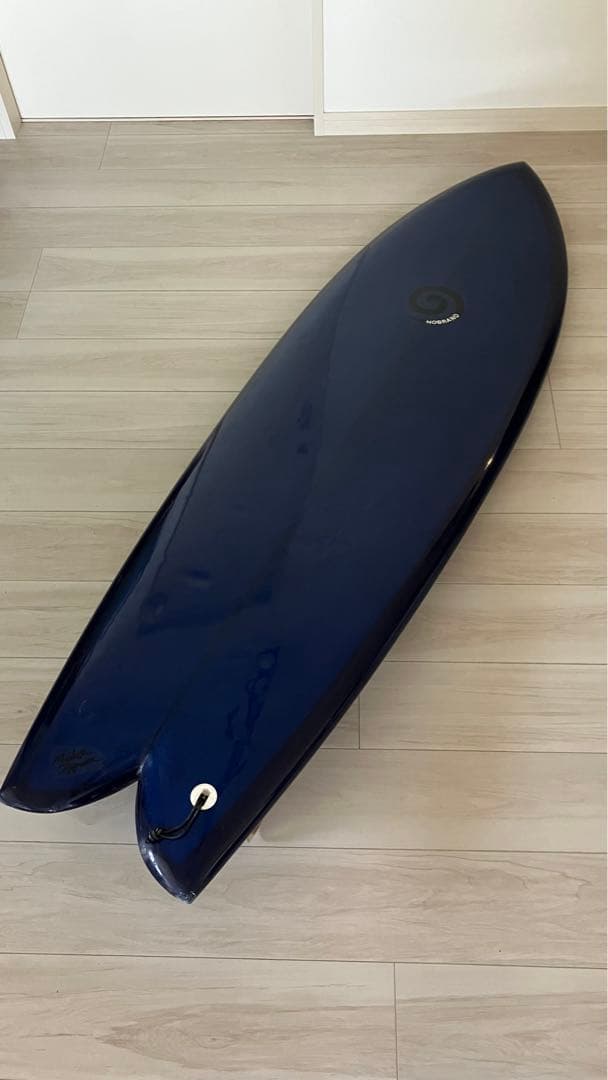 専用！！ NOBRANDサーフボード！ツイン　フィシュ　ミッドレングス