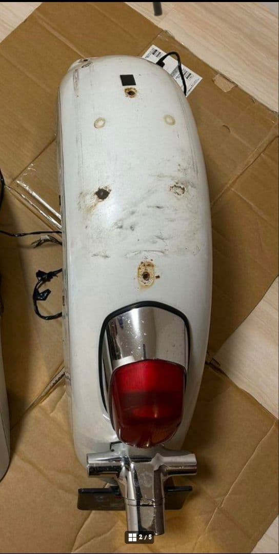 シャドウ400用　NC34　純正リアフェンダー　テールランプ付