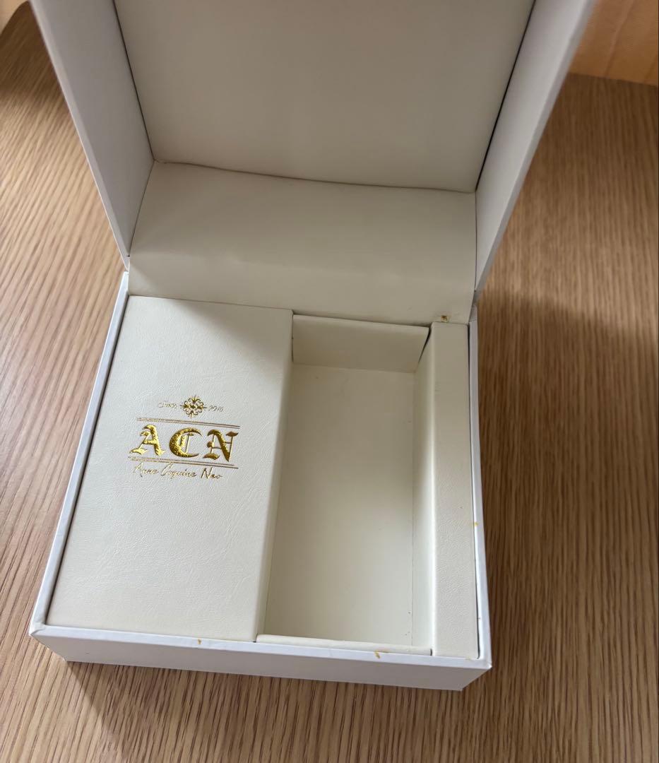 〈ポチママ〉ACN 腕時計 ホワイトレザー ピンク装飾