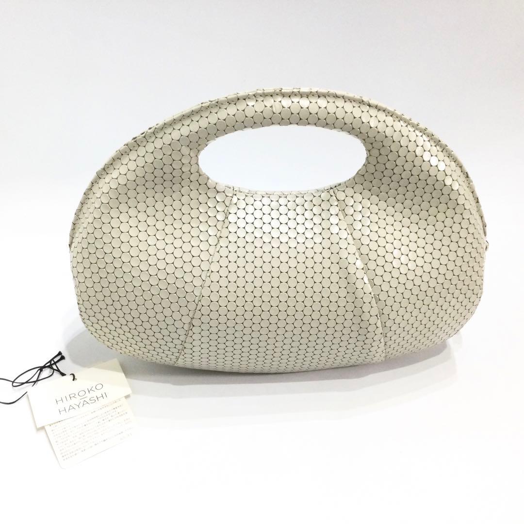 n*a様 未使用品 ヒロコハヤシ　クロワッサンバッグ　カルディナーレ　オフホワイ