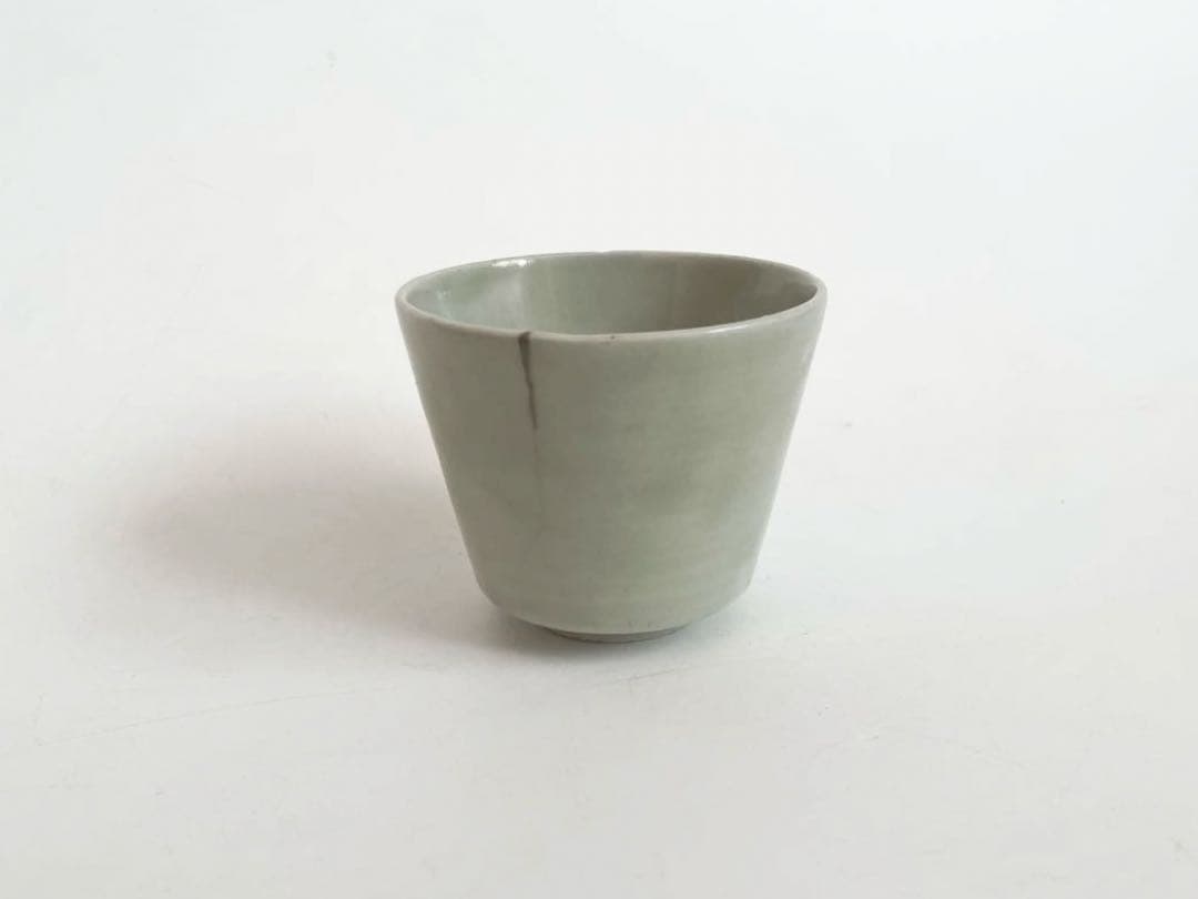 骨董　アンティーク　古伊万里　青磁　白磁　蕎麦猪口　高台付　直しあり