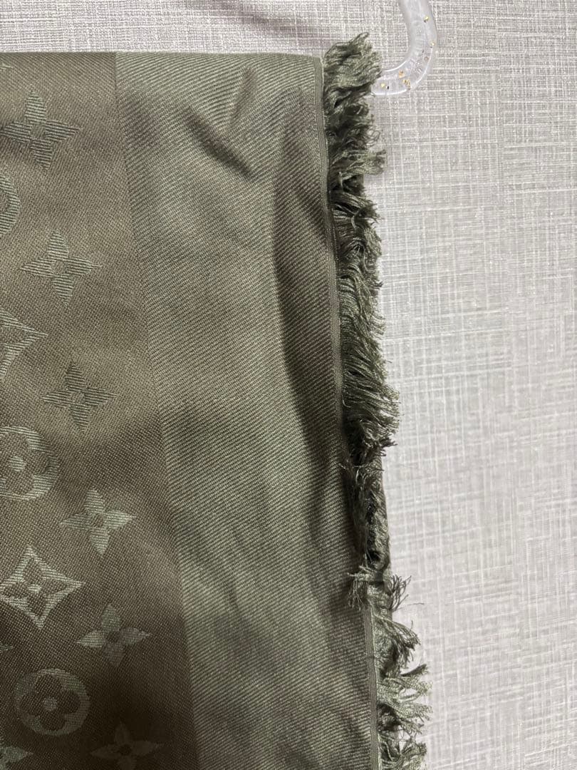 ルイヴィトン 大判ストール