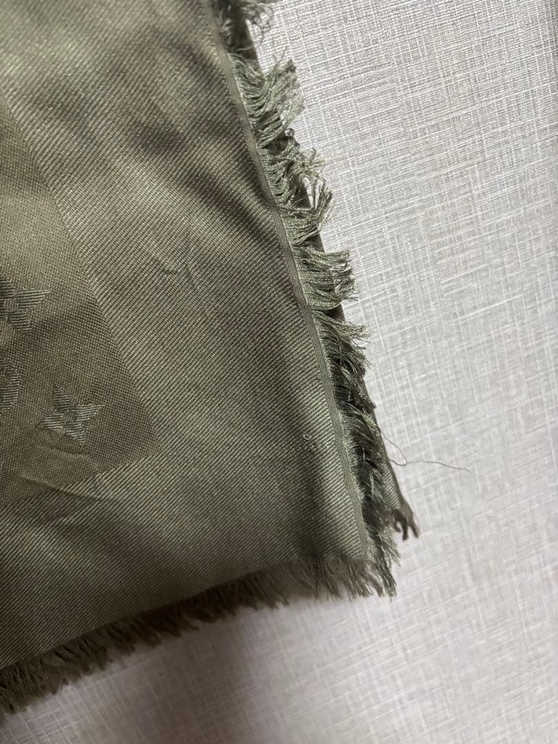 ルイヴィトン 大判ストール