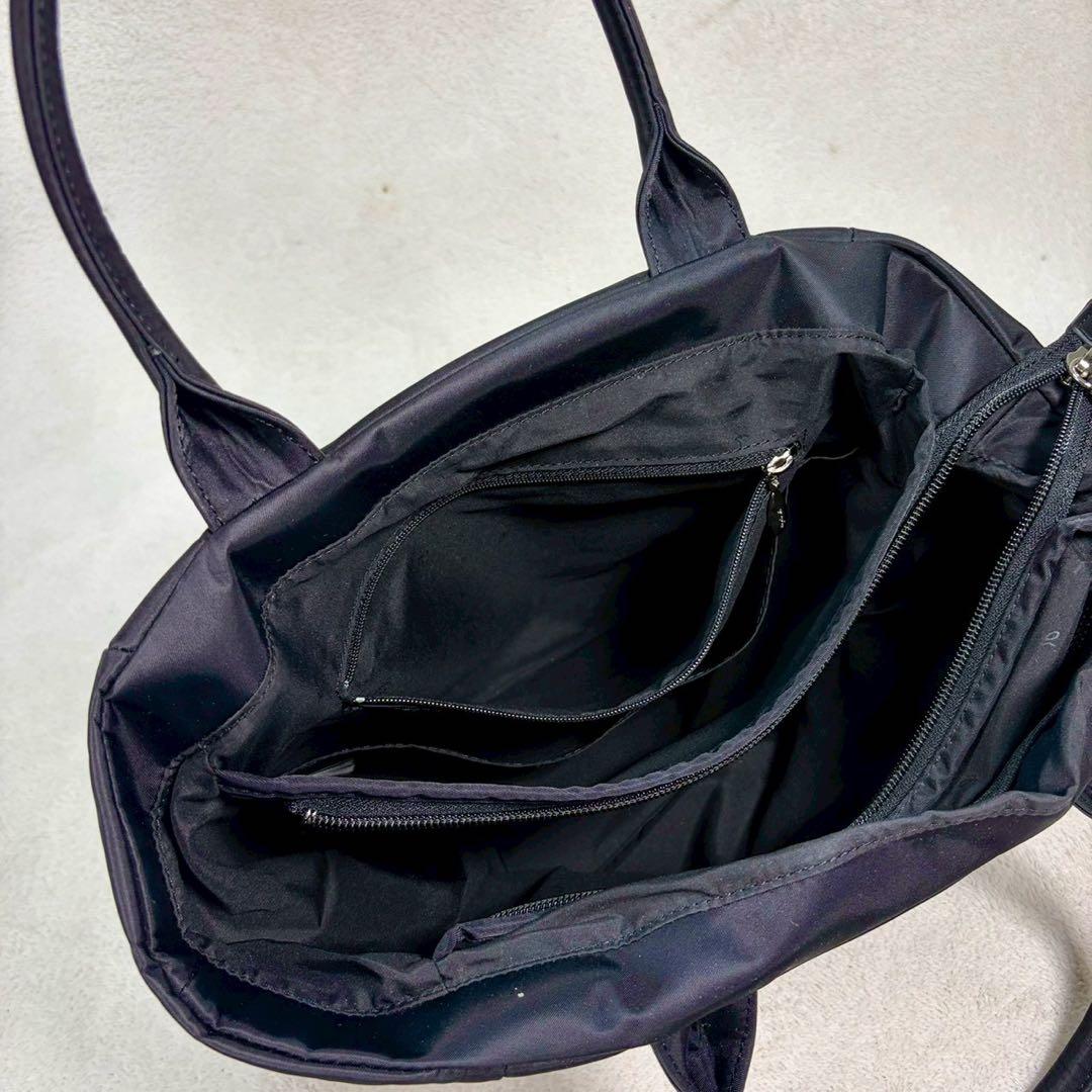 【美品✨】アニエスベー　ナイロン　トートバッグ　黒　マザーズバッグ　ロゴ金具