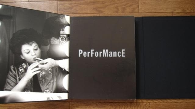 Performance　Richard Avedon　リチャード・アヴェドン