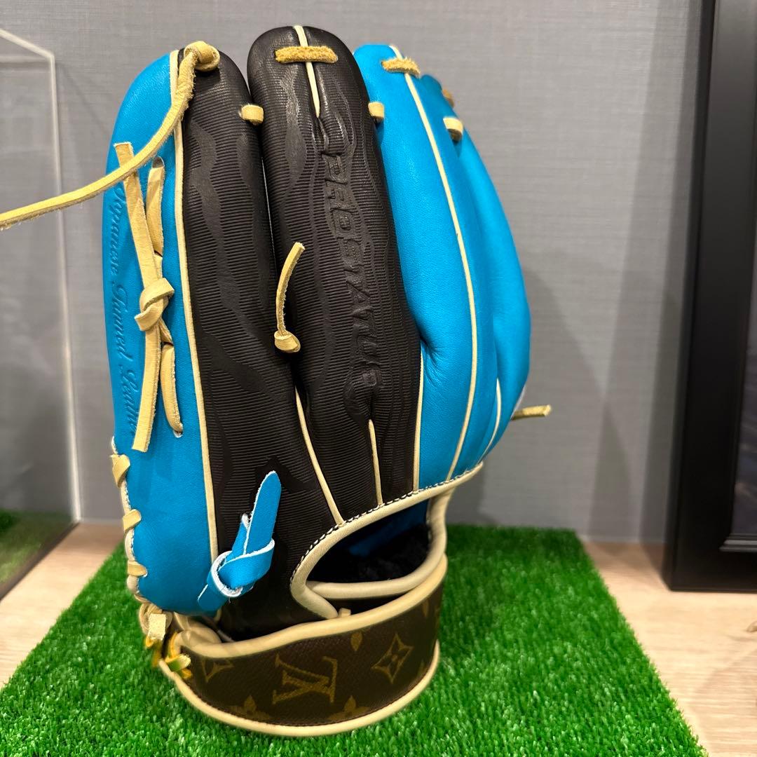 源田タイプ　新品未使用 ZETT 軟式用グローブ