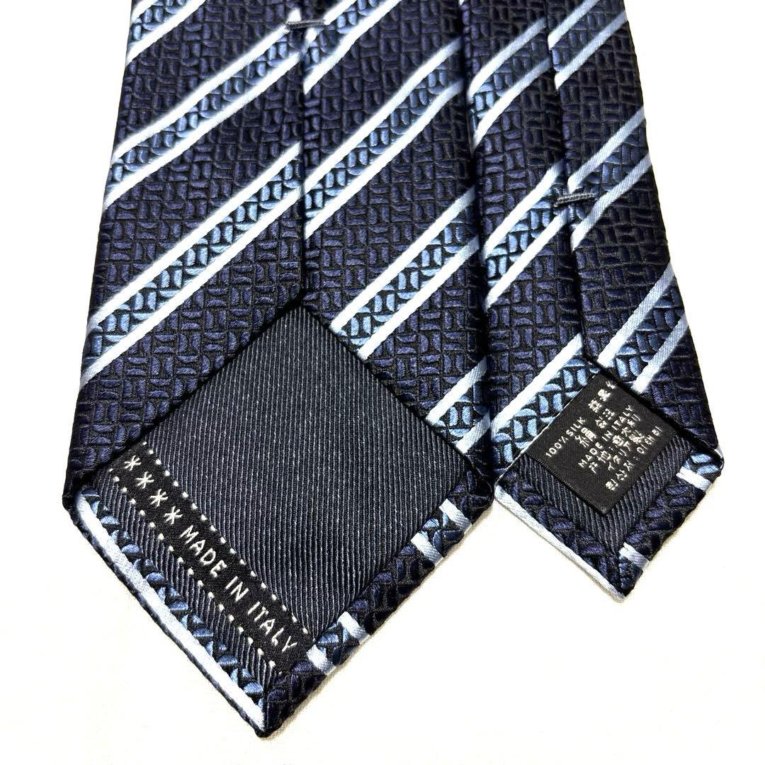 新品　エルメネジルドゼニア　ネクタイ　ネイビー　ストライプ　光沢　肉厚　箱なし