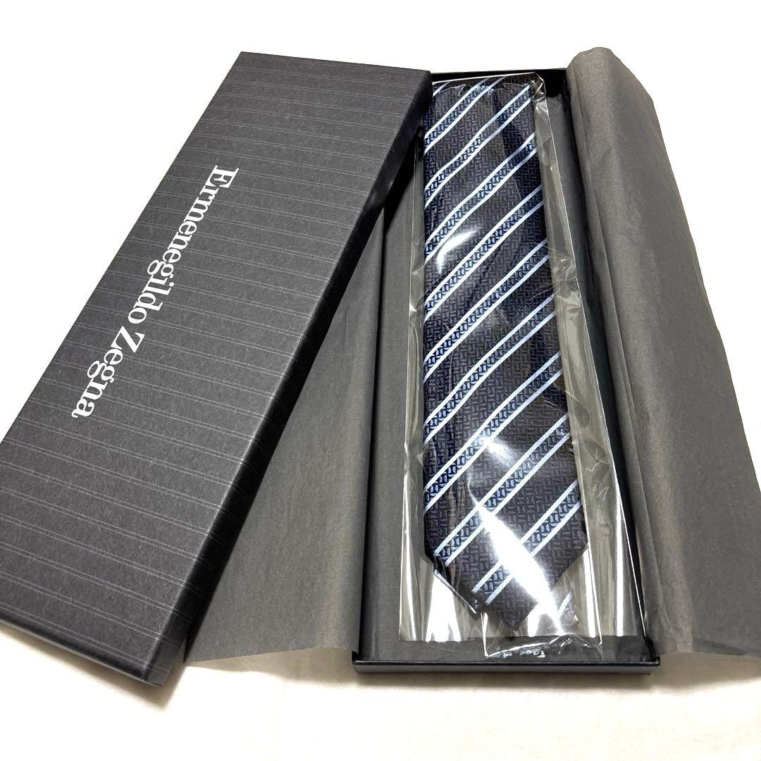 新品　エルメネジルドゼニア　ネクタイ　ネイビー　ストライプ　光沢　肉厚　箱なし
