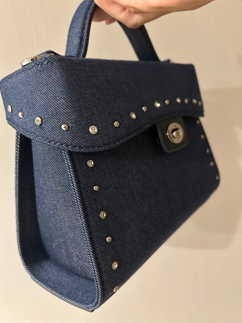 あい様 2024年　ダイアナ　デニム　ショルダーバッグ　デニムブルー　スタッズ