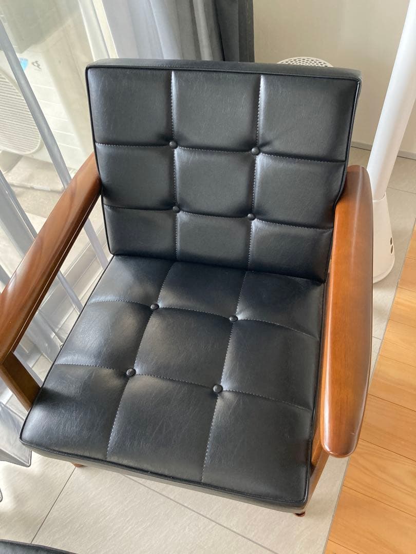 カリモク　肘掛け椅子　美品