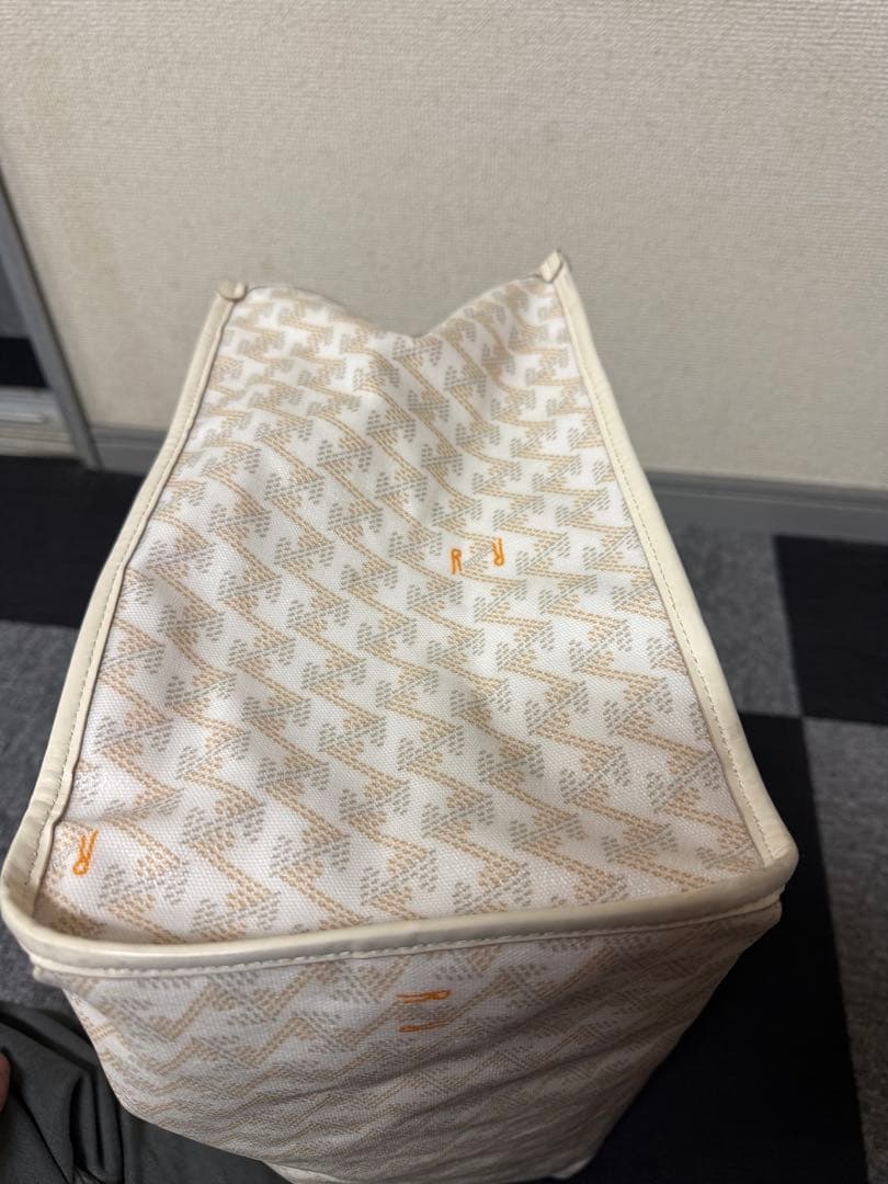 レザレクション　ラニウススクエアビッグ