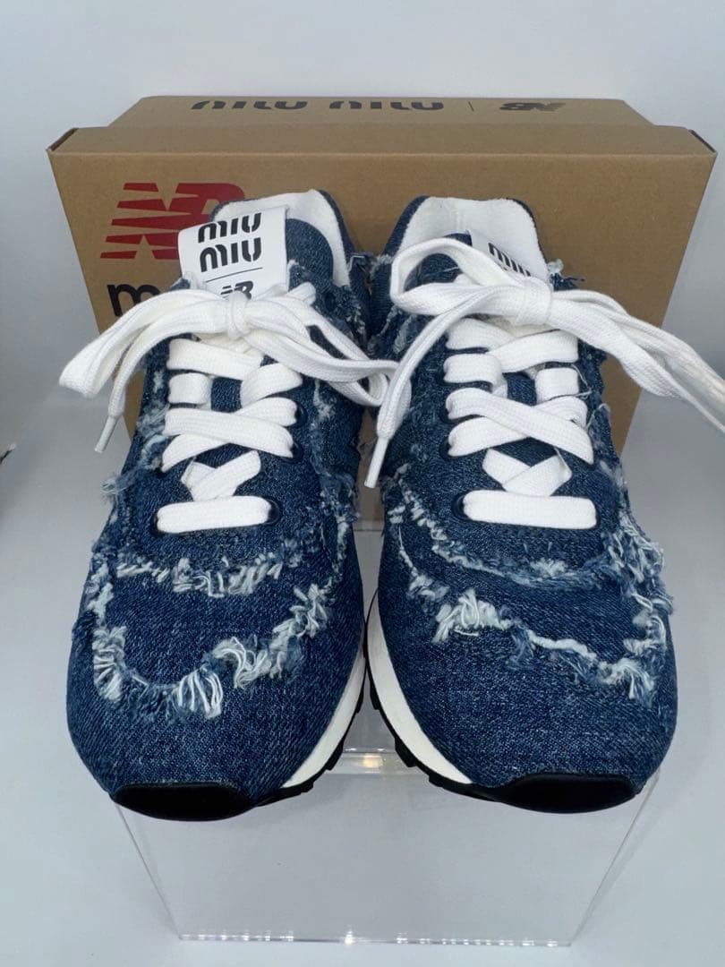 【未使用 箱袋付】ミウミウ × ニューバランス　コラボ スニーカー 22.5㎝