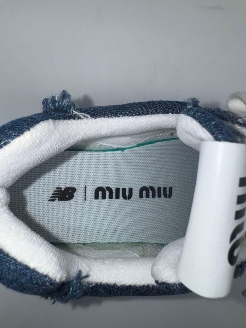 【未使用 箱袋付】ミウミウ × ニューバランス　コラボ スニーカー 22.5㎝