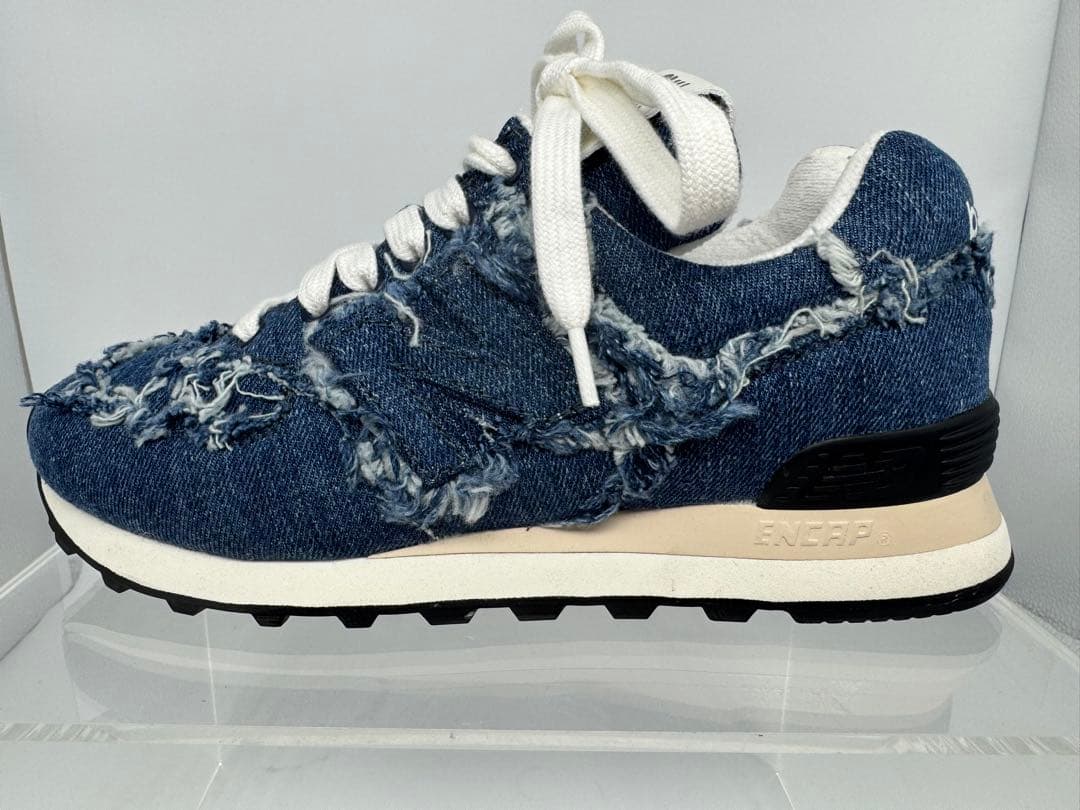 【未使用 箱袋付】ミウミウ × ニューバランス　コラボ スニーカー 22.5㎝