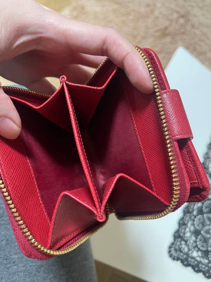 PRADA サフィアーノレザー 二つ折り財布 レッド